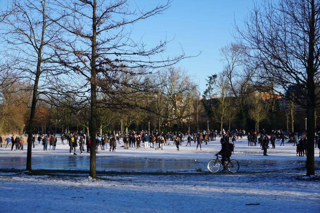 Кънкьори във Vondelpark, Amsterdam