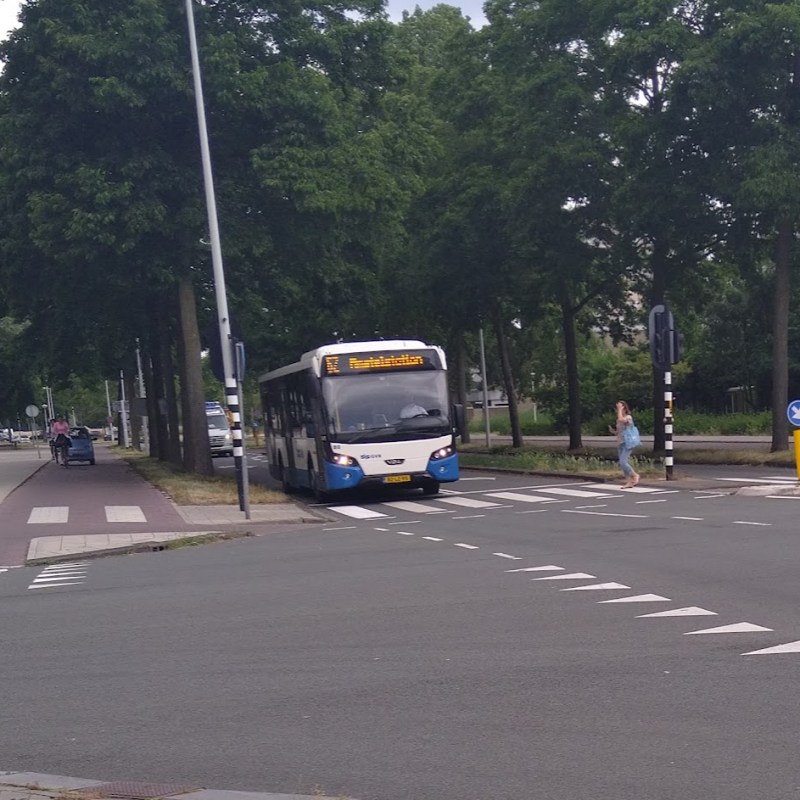 Амстердам: шофьорите в градския транспорт вече не продават билети